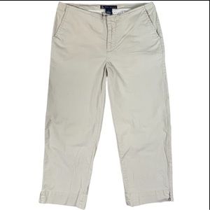 So Stretch Sz 3 khaki capri pants, slits on sides, thin waistband, pockets, EUC